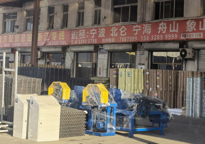 山东李经理订购的中型水箱香蕉视频网站在线观看发货了，请注意收货！